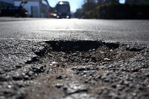 Pkw-Maut gegen "Verkehrskollaps"? Absage von FDP und Union