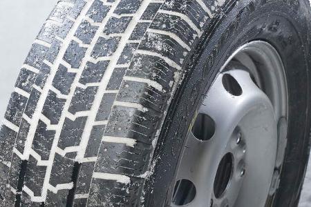 Winterreifentest 2018, promobil, Winterreifen 225/70 R 15, Goodyear Cargo Ultragrip 2