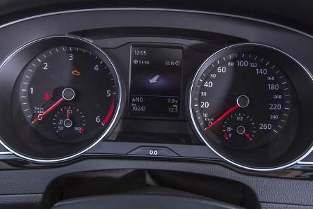 VW Passat Variant Cockpit