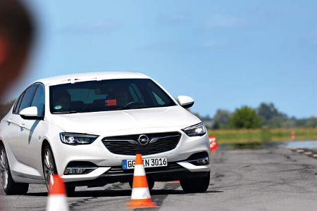 Opel Insignia Grand Sport 2.0 DI TURBO 4x4, AMS1417 Opel Insignia Grand Sport 2.0 DI TURBO 4x4, AMS1417