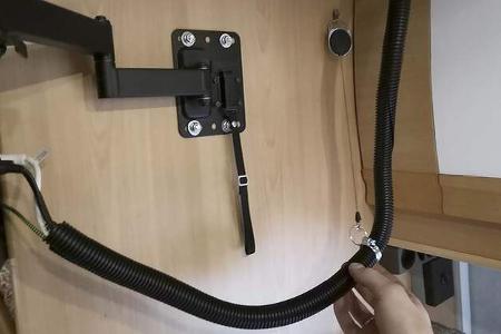 TV-Kabel-Halter