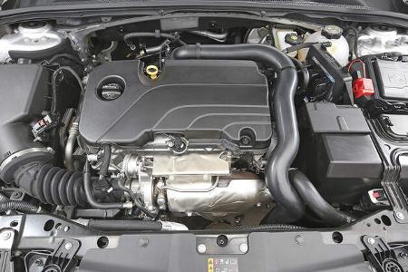 Opel Insignia Sports Tourer, Motor