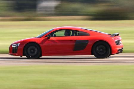 Audi R8 5.2 V10 Plus Quattro (2017) Test