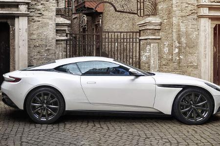 Aston Martin DB11 V8