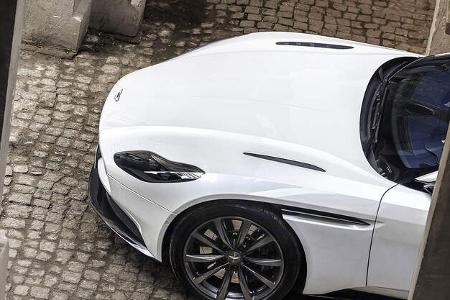 Aston Martin DB11 V8