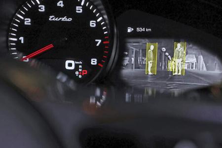 Porsche Panamera Sport Tourismo Turbo, Interieur