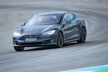 Tesla Model S P100D - Elektroauto - Sportwagen - Test