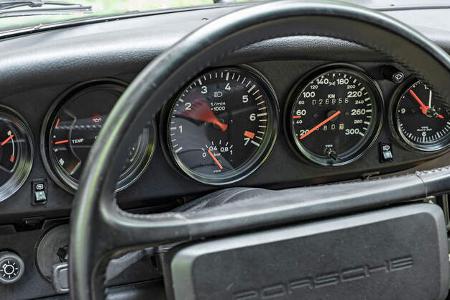 Porsche 911 Turbo 3.3 - Sportwagen - Instrumente
