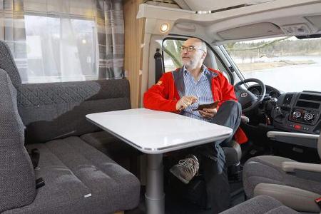 Adria Coral XL Plus 670 SL