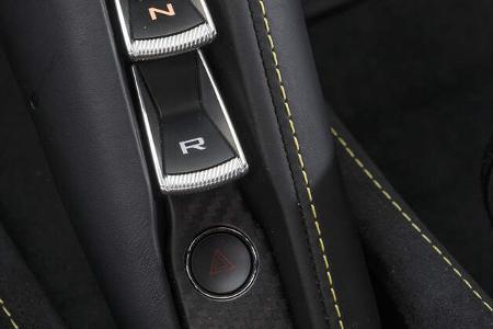 McLaren 720S, Interieur