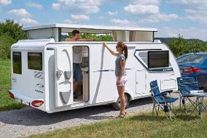 Der exotische Reisecaravan mit Klappdach