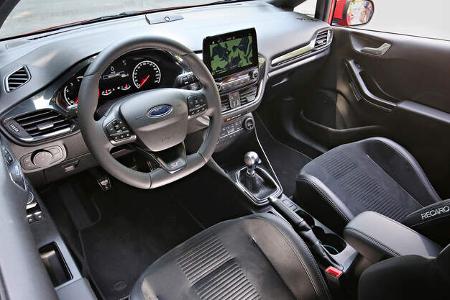 Ford Fiesta ST, Interieur