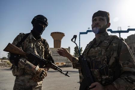 Die Kurden rechnen mit einem Angriff der türkischen Armee und ihrer syrischen Verbündeten auf die Grenzstadt Kobane.