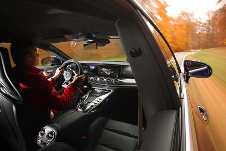Mercedes-AMG GT 63 S 4Matic+ 4-Türer Coupé, Interieur