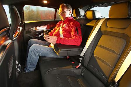 Mercedes-AMG GT 63 S 4Matic+ 4-Türer Coupé, Interieur