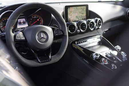 Mercedes-AMG GT S, Interieur