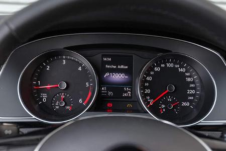 ams0419, Vergleichstest, VW Passat 2.0 TDI, Interieur