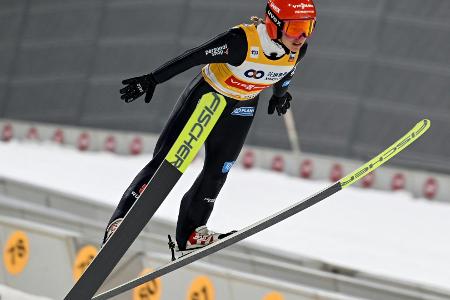 Zweites Frauen-Skispringen in Engelberg abgebrochen Zweites Frauen-Skispringen in Engelberg abgebrochen