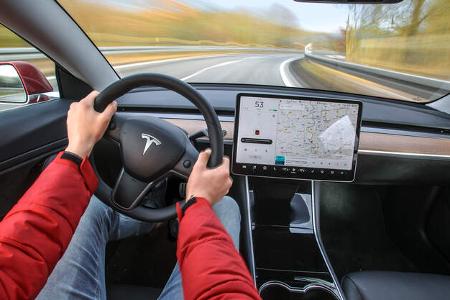 Tesla Model 3, Interieur