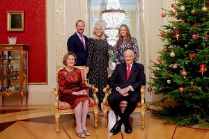 Weihnachtskarte der norwegischen Königsfamilie: Einer fehlt immer
