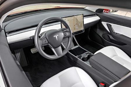 Tesla Model 3, Interieur