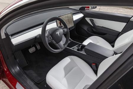 Tesla Model 3, Interieur