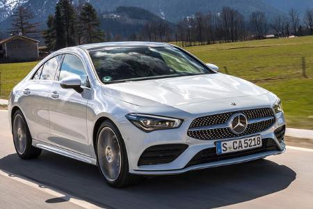 Mercedes Benz CLA 220, Front