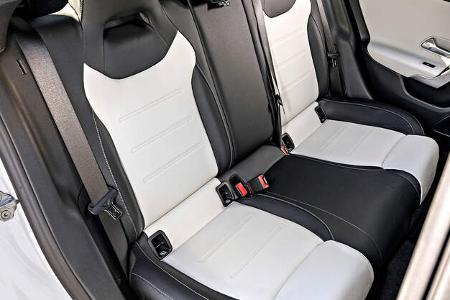 Mercedes Benz CLA 220, Rückbank