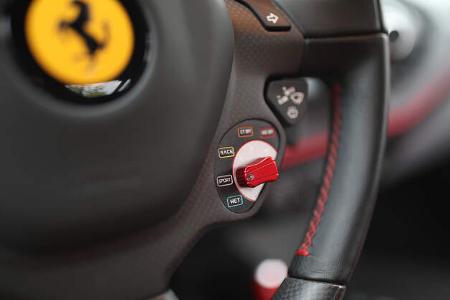 Ferrari 488 Pista, Interieur