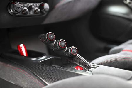 Ferrari 488 Pista, Interieur