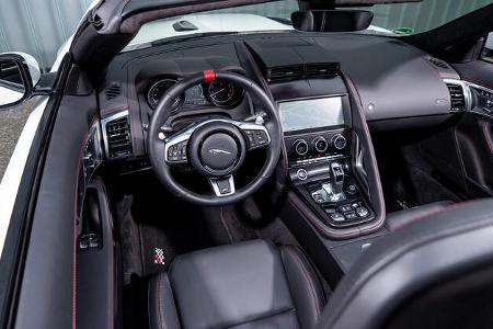 Jaguar F-Type Cabrio P300 Chequered Flag, Interieur