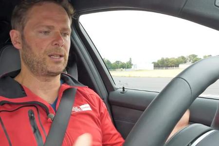 Tesla Model 3 gegen BMW 330i