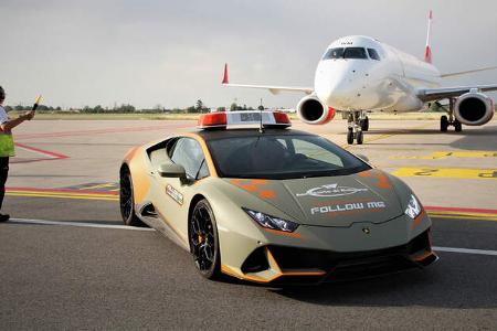 Lamborghini Huracan Evo Follow Me Flughafen Bologna