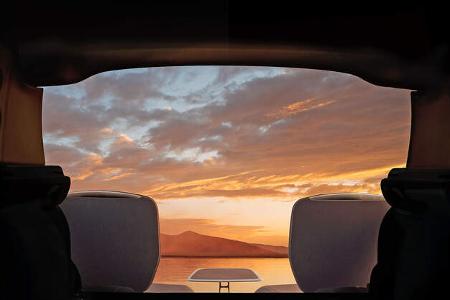 Rolls-Royce Cullinan Teaser