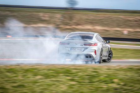 BMW M8