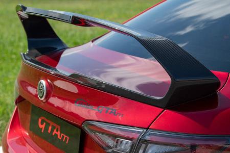 Alfa Romeo Giulia GTAm, alt und neu im Vergleich
