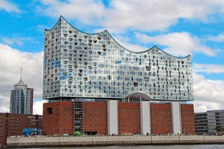 Die Elphilharmonie ist schon jetzt Hamburgs Touristenmagnet.