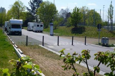 Stellplatz am Freizeitbad Fellbach