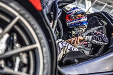 McLaren 765LT, Interieur