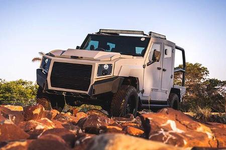 SVI Max 3 Panzerfahrzeug Toyota Land Cruiser 79