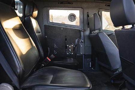SVI Max 3 Panzerfahrzeug Toyota Land Cruiser 79