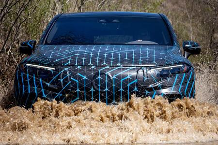 Mercedes EQS SUV Mitfahrt