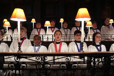 Zum ersten Mal dürfen Mädchen im Chor von St. Paul's mitsingen.