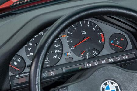 BMW M3, Baureihe E30, Rundinstrumente