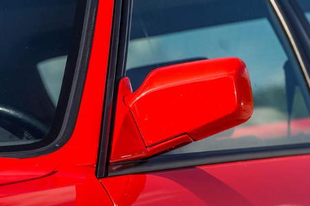 BMW M3, Baureihe E30, Seitenspiegel