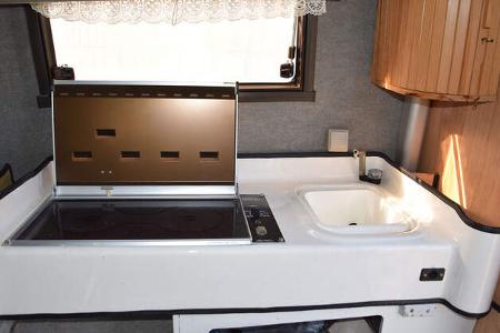 Saab 9000 CC Toppola Camper Küche