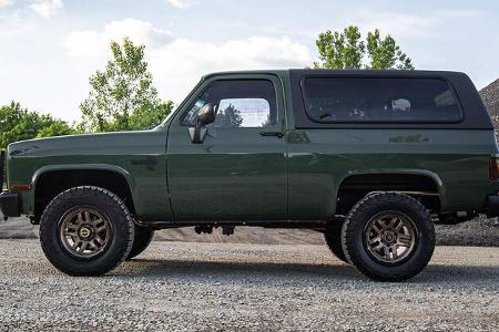 Retro Designs 1984 Chevrolet K5 Blazer Restomod