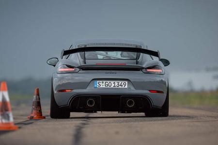 Porsche Cayman GT4 RS, Slalom