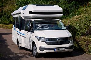 Hotomobil zeigt ungewöhnliches Bulli-Wohnmobil
