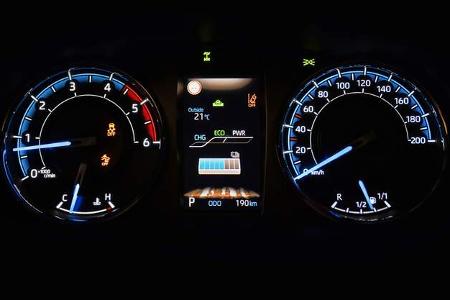 Toyota Hilux Hybrid 48V 2024